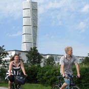 Guided bike tour with sightseeing passing by Turning Torso